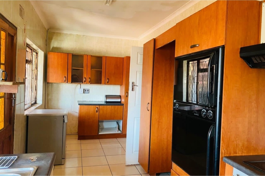 Commercial Property for Sale in Southernwood Eastern Cape